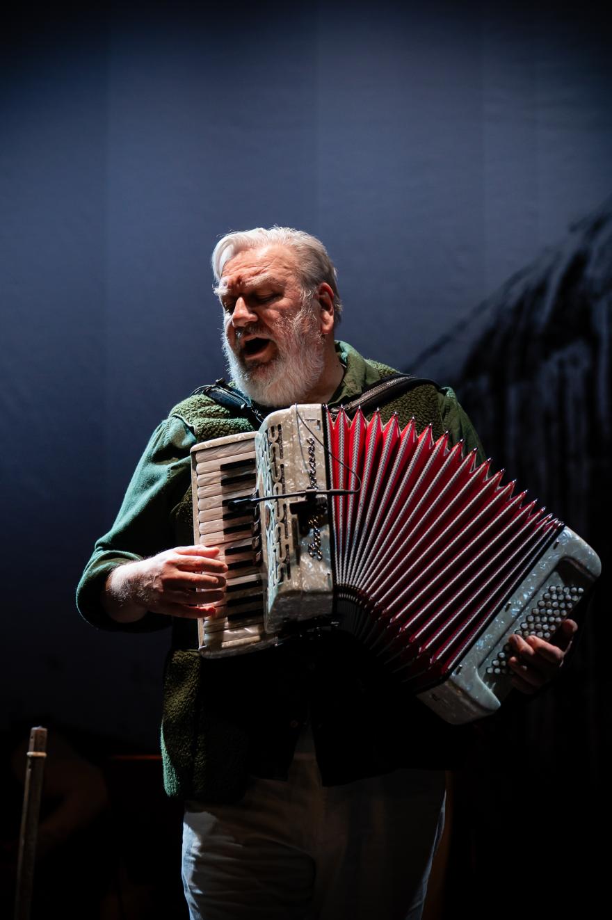 @ Dominique Brepoels